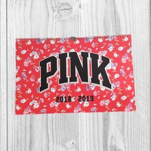 PINK Collectors Calendar 2018-2019